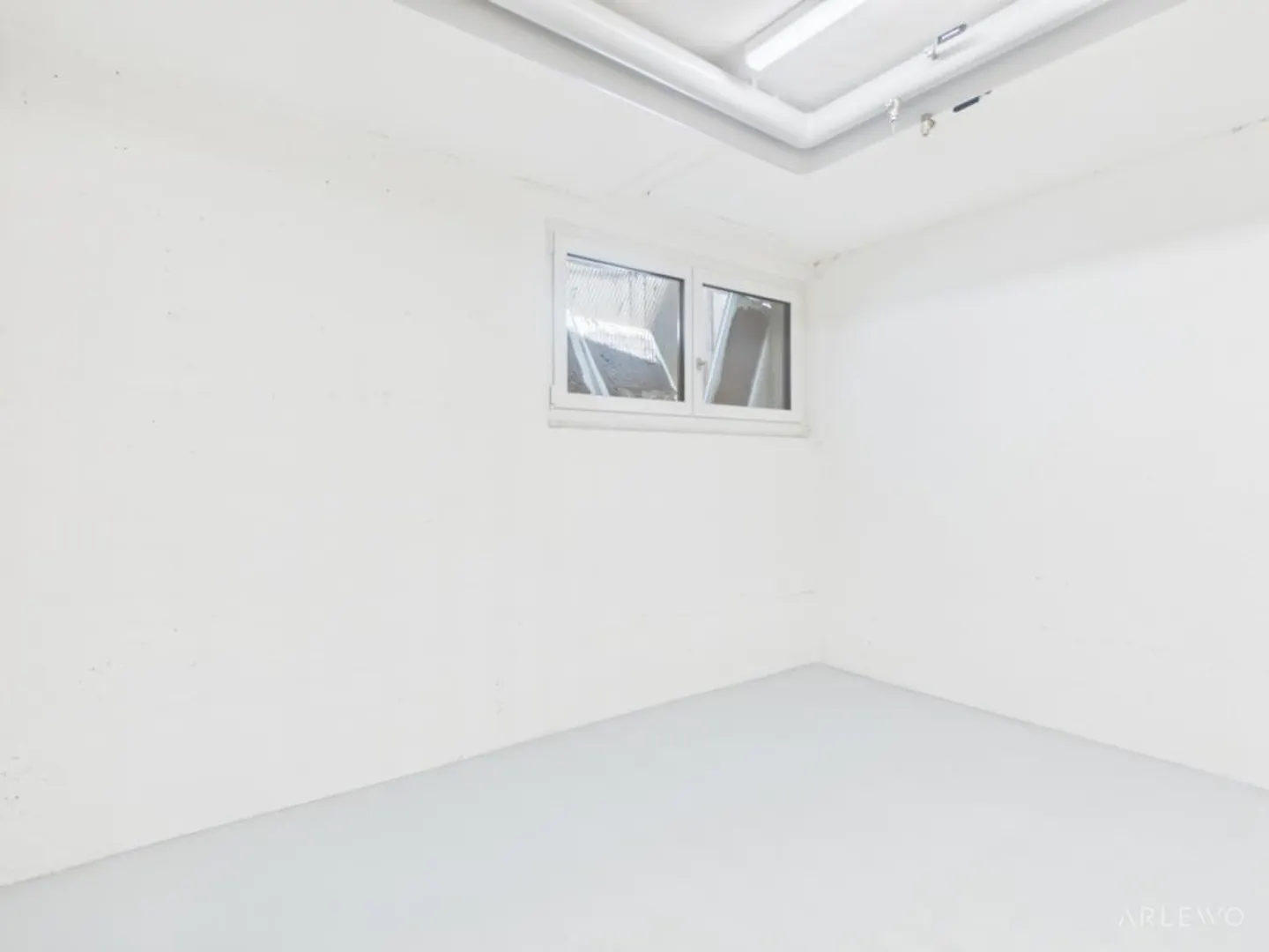 Diaspora room for rent - Photo 3 of 8