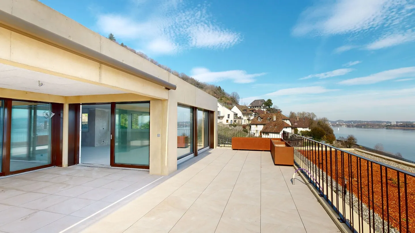 5.5-Room Luxury Duplex Terrace House with Lake and Alpine Views - Photo 3 of 10