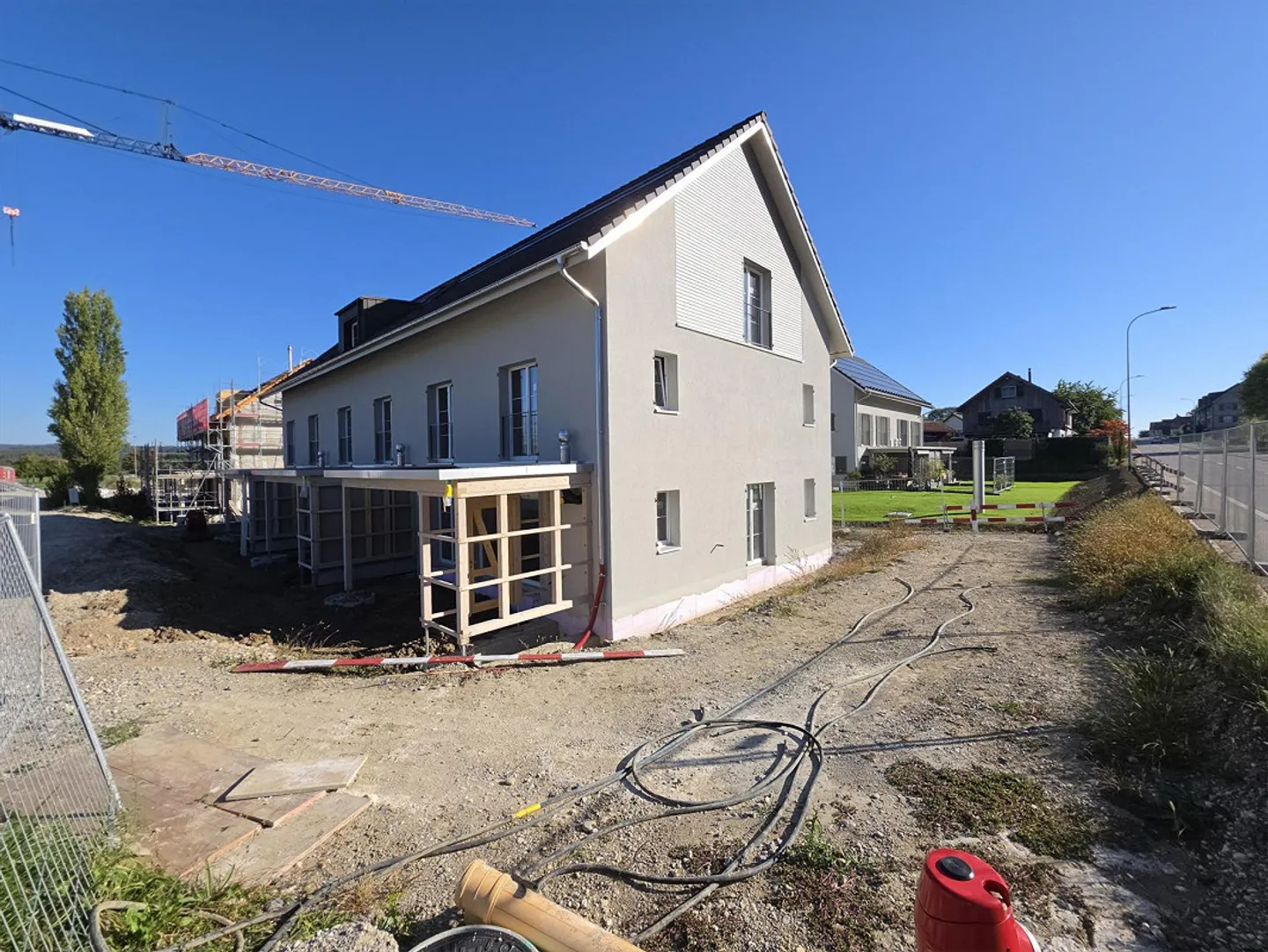 Newly built row house with 4.5 rooms and a magnificent view - Photo 2 of 12