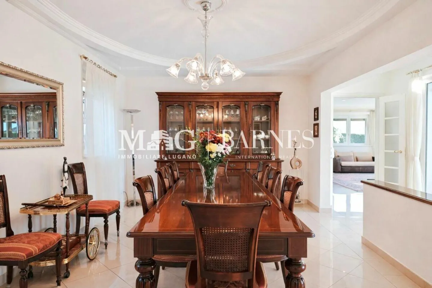 Lugano, Manno: ELEGANT VILLA with pool and dependence - Photo 16 of 30