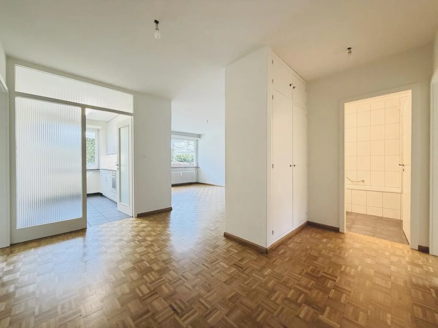 Vivere con stile in un ambiente verde - appartamento affascinante con balcone - Foto 3 di 11