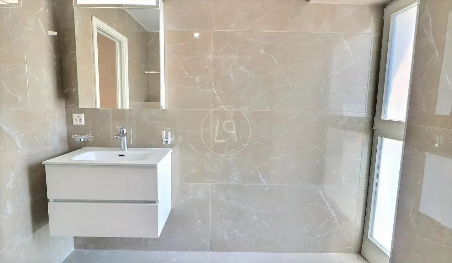 Renoviertes Penthouse mit Seeblick - Foto 9 von 12
