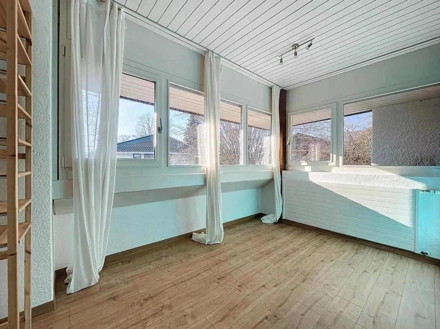Villa avec grand terrain et tranquillité absolue - Photo 9 sur 13