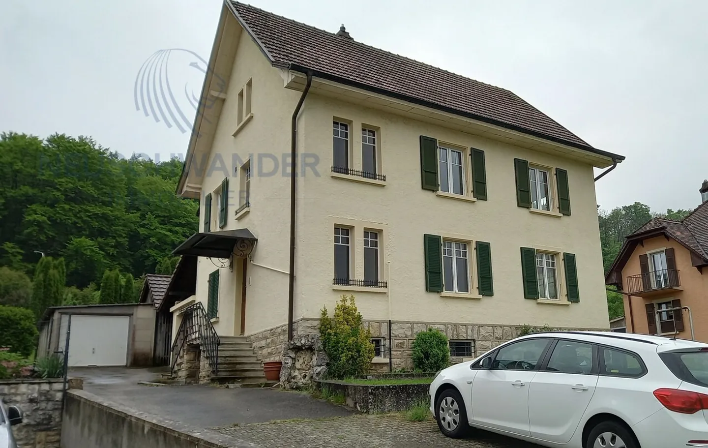 Perfectly located and very well maintained - Photo 14 of 14