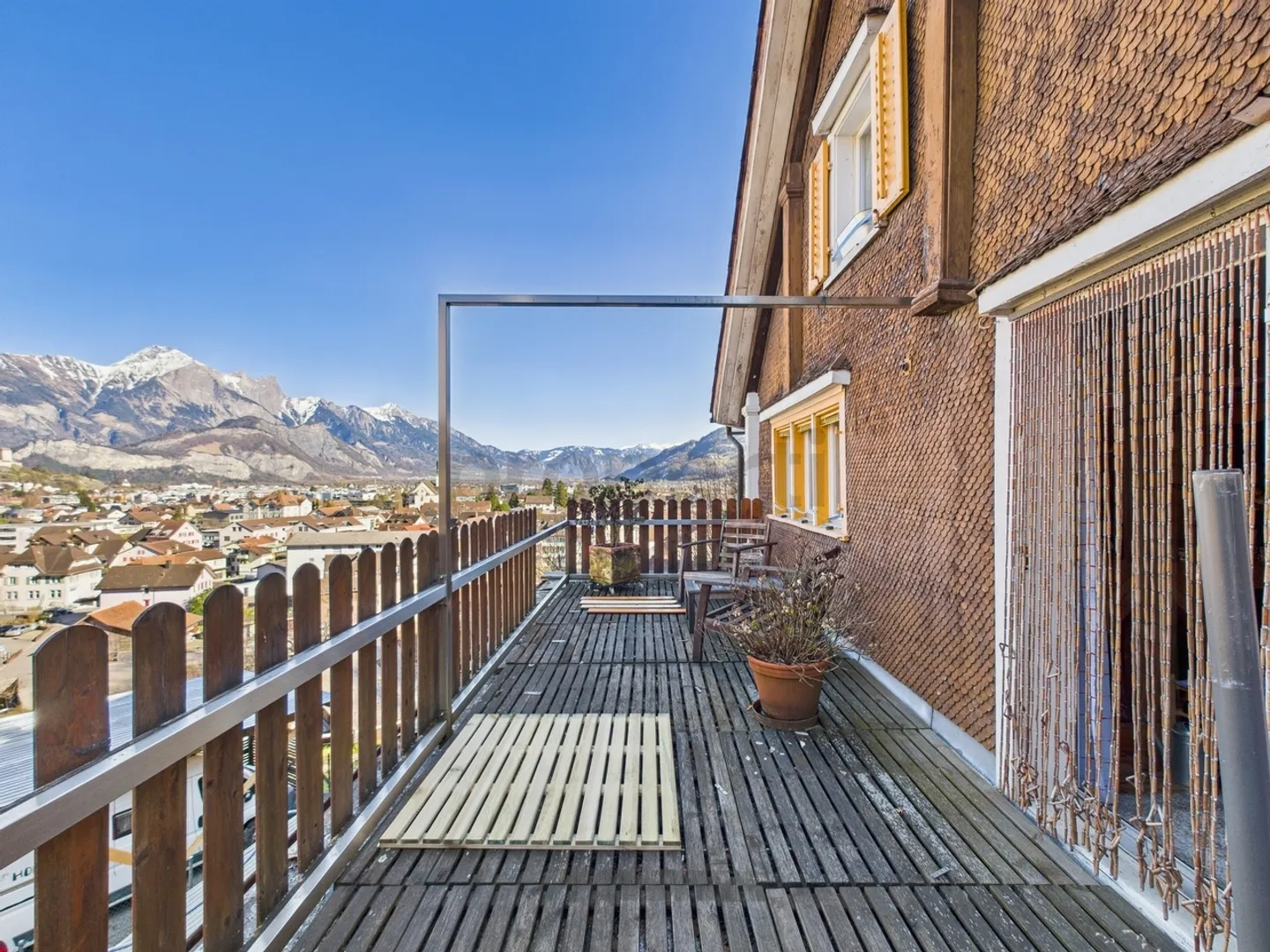 Charmantes 4.5 Zimmer Einfamilienhaus mit traumhafter Aussicht in Mels - Foto 11 von 13