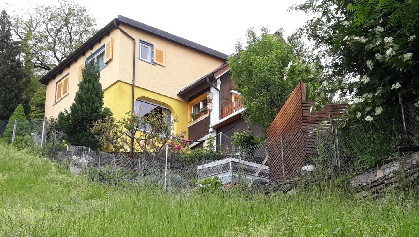 Charmantes 4.5 Zimmer Einfamilienhaus mit traumhafter Aussicht in Mels - Foto 12 von 13