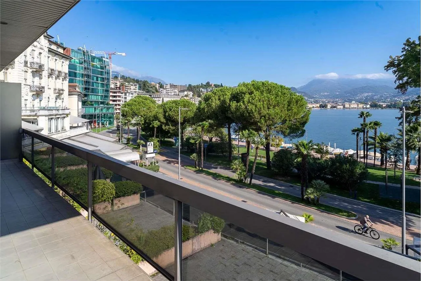 Eleganza con vista lago a Paradiso - Foto 1 di 13