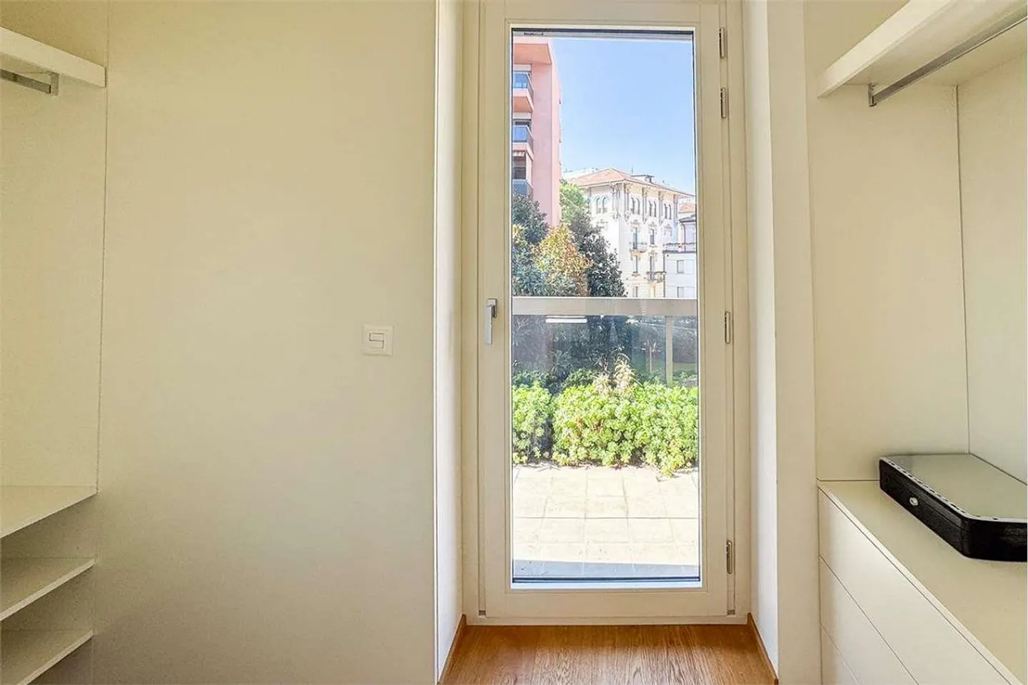Eleganza con vista lago a Paradiso - Foto 10 di 13