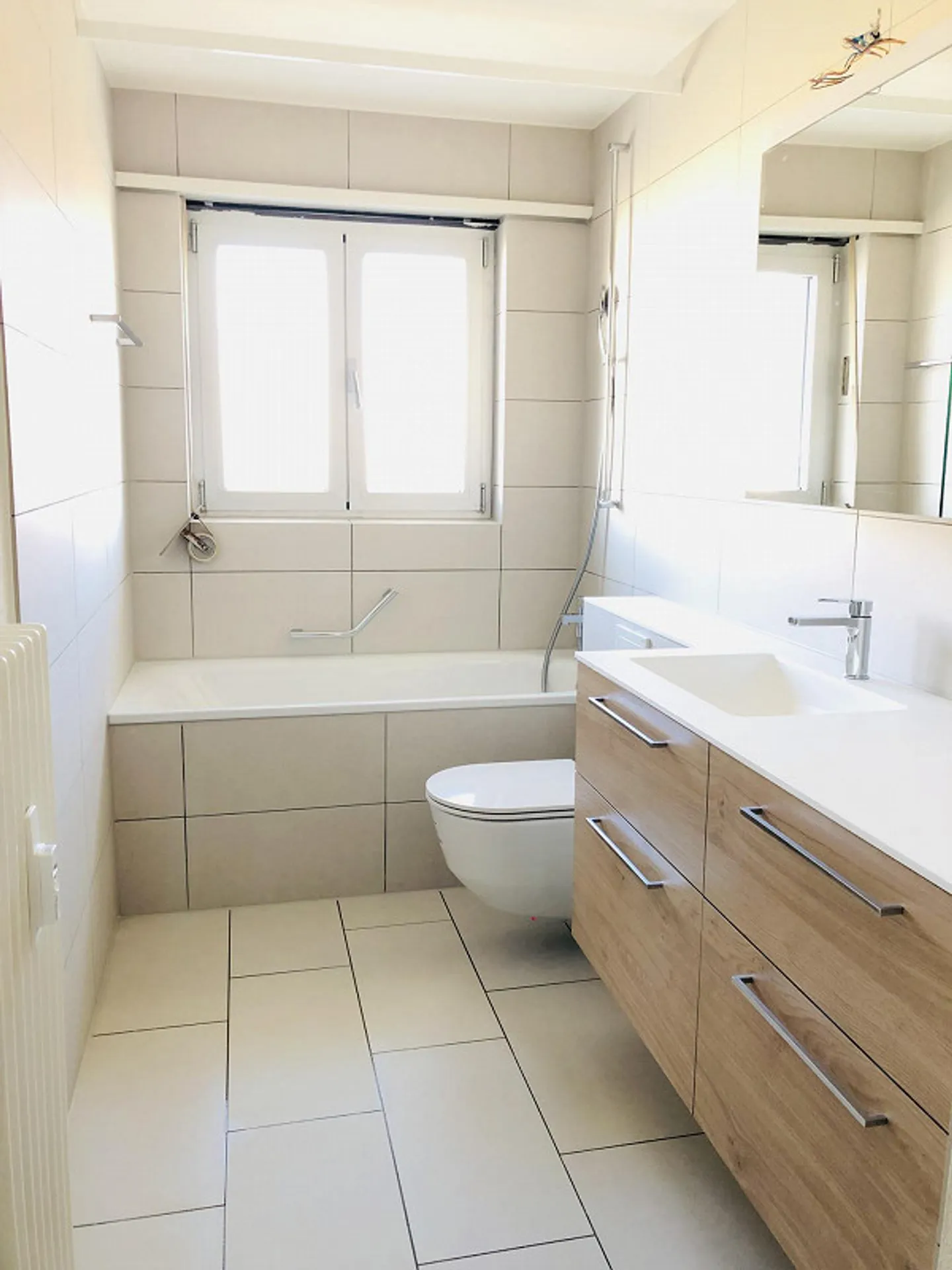 Appartamento accogliente di 3,5 stanze in un quartiere tranquillo - Foto 3 di 6