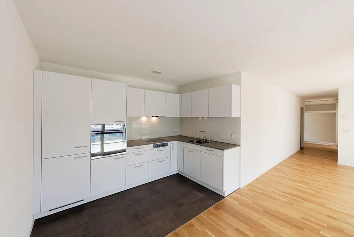 VIVERE MODERNO E CENTRALE - Foto 3 di 4