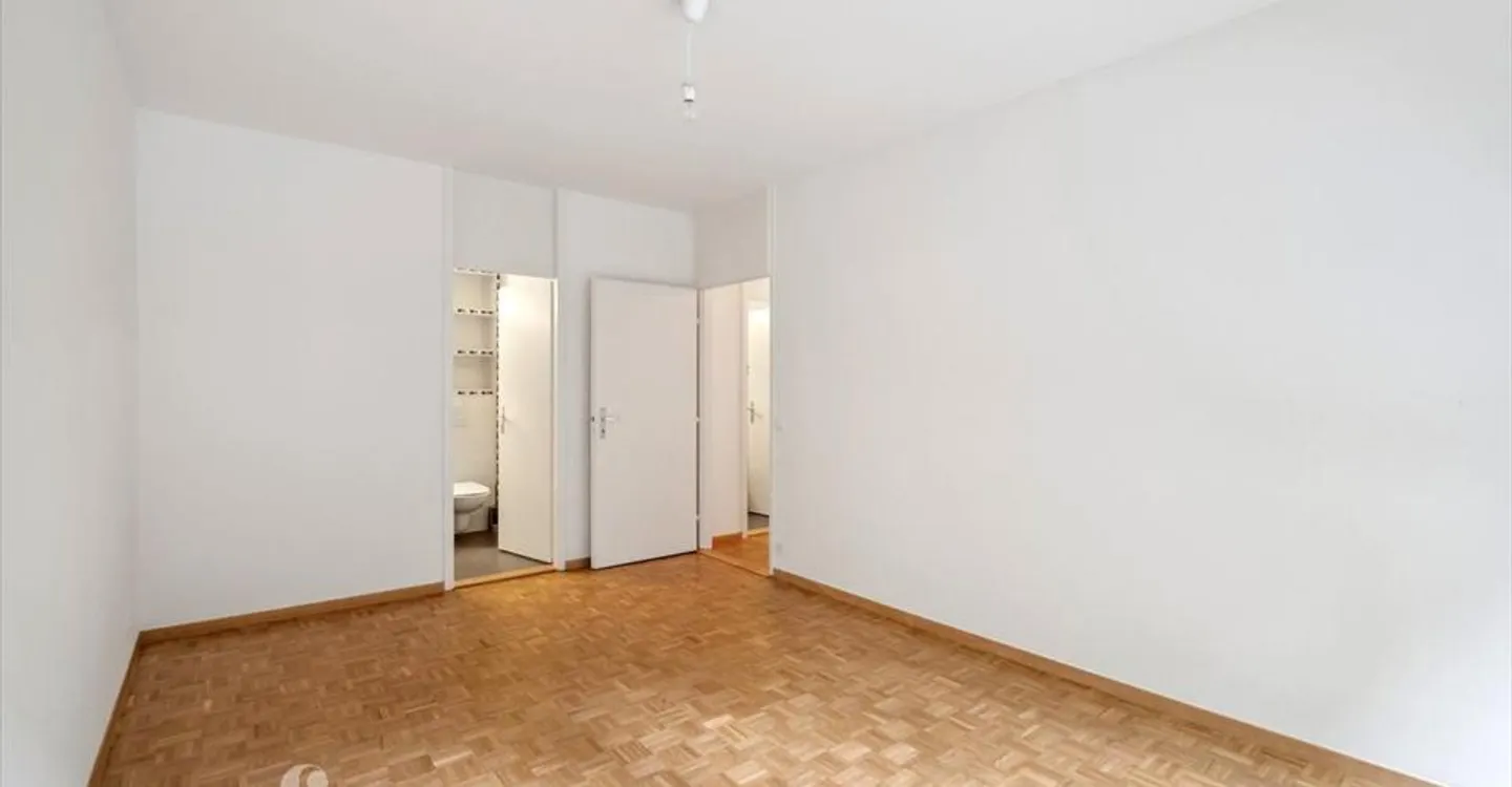 5-room apartment - Photo 9 of 10