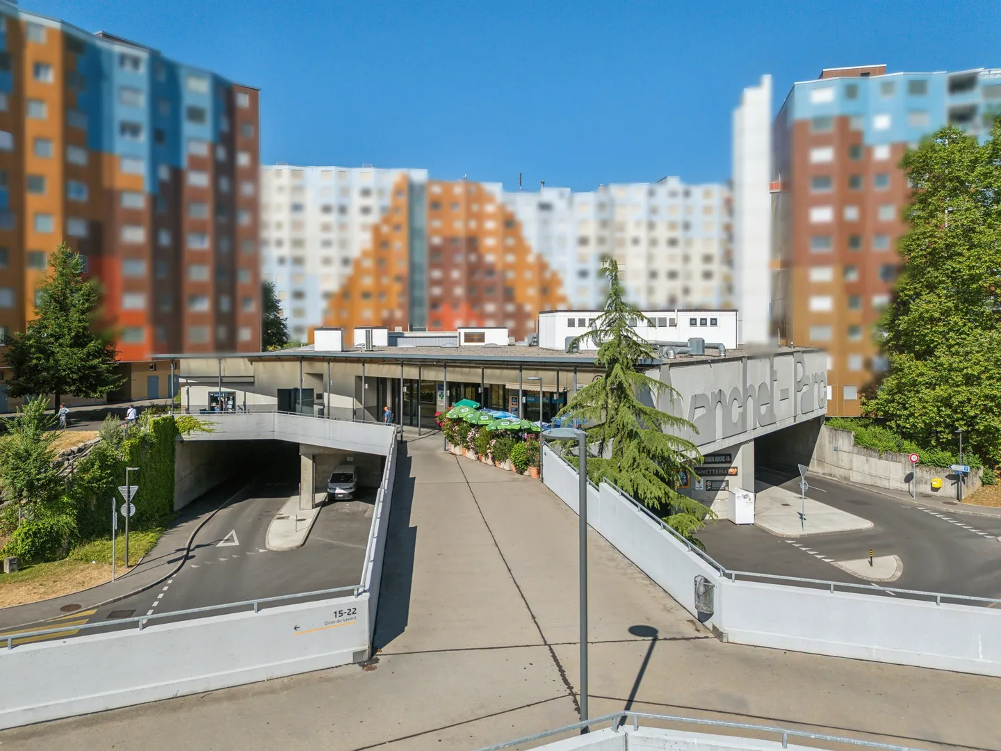 Places de parking et emplacements pour motos à louer - Photo 1 sur 1