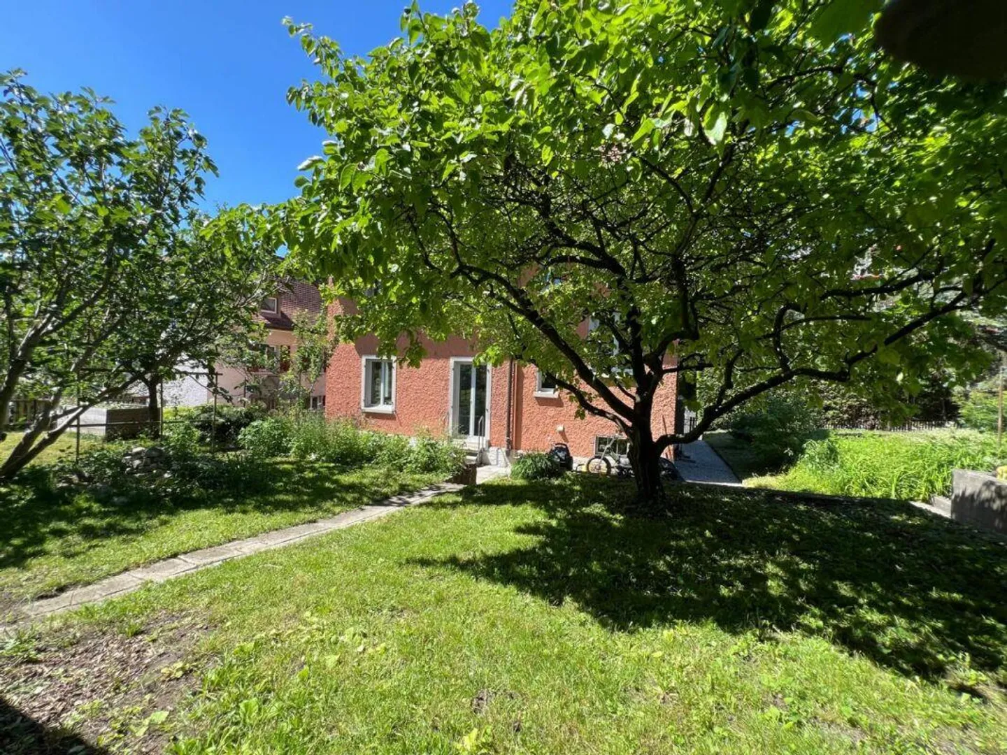Paradise for Hobby Gardeners - Charming 3.5-Room Apartment in Prime Location - Photo 1 of 12