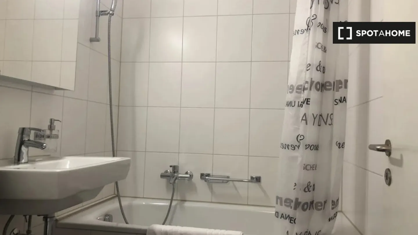 Scopri, visita e affitta la tua nuova casa online con piena fiducia. - Foto 14 di 18