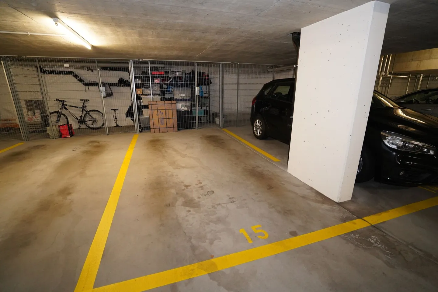Posto auto a Bottmingen - Foto 1 di 1