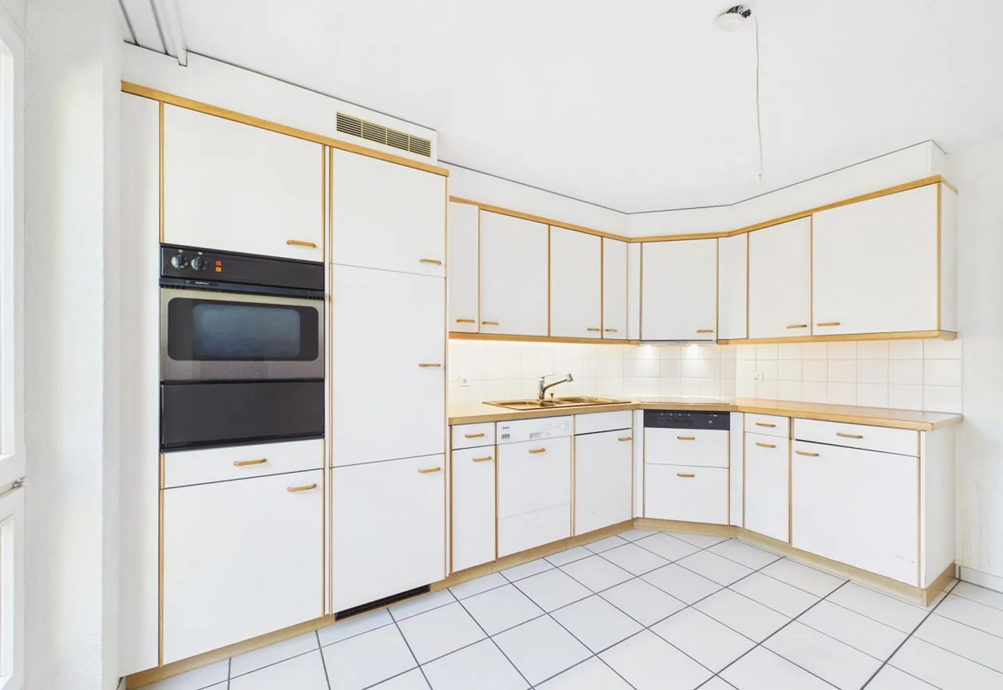 A Home in the Popular Spiegel near Bern - Photo 8 of 14