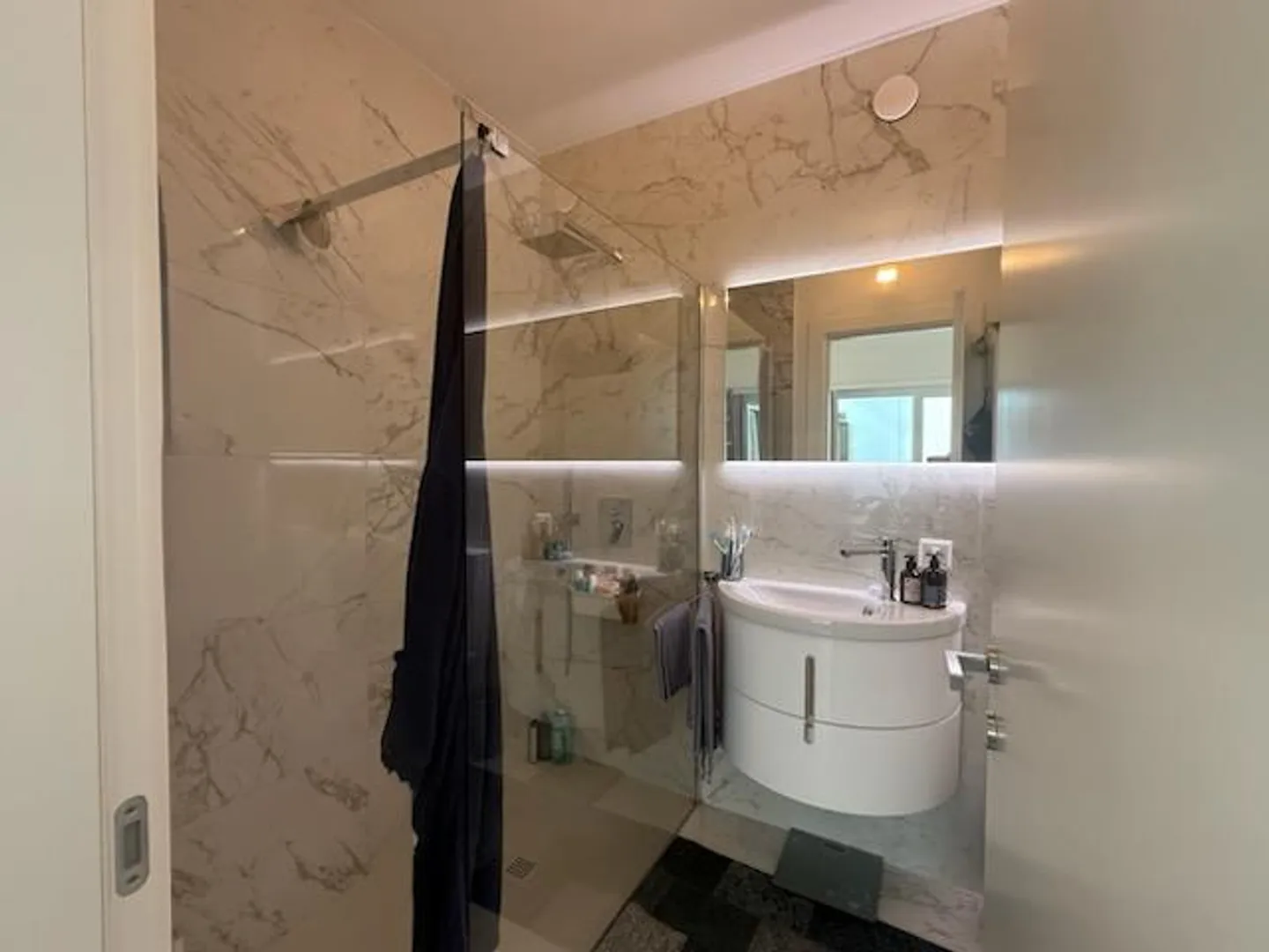 Penthouse élégant de 2,5 pièces avec vue sur le lac à Castagnola - Photo 6 sur 10