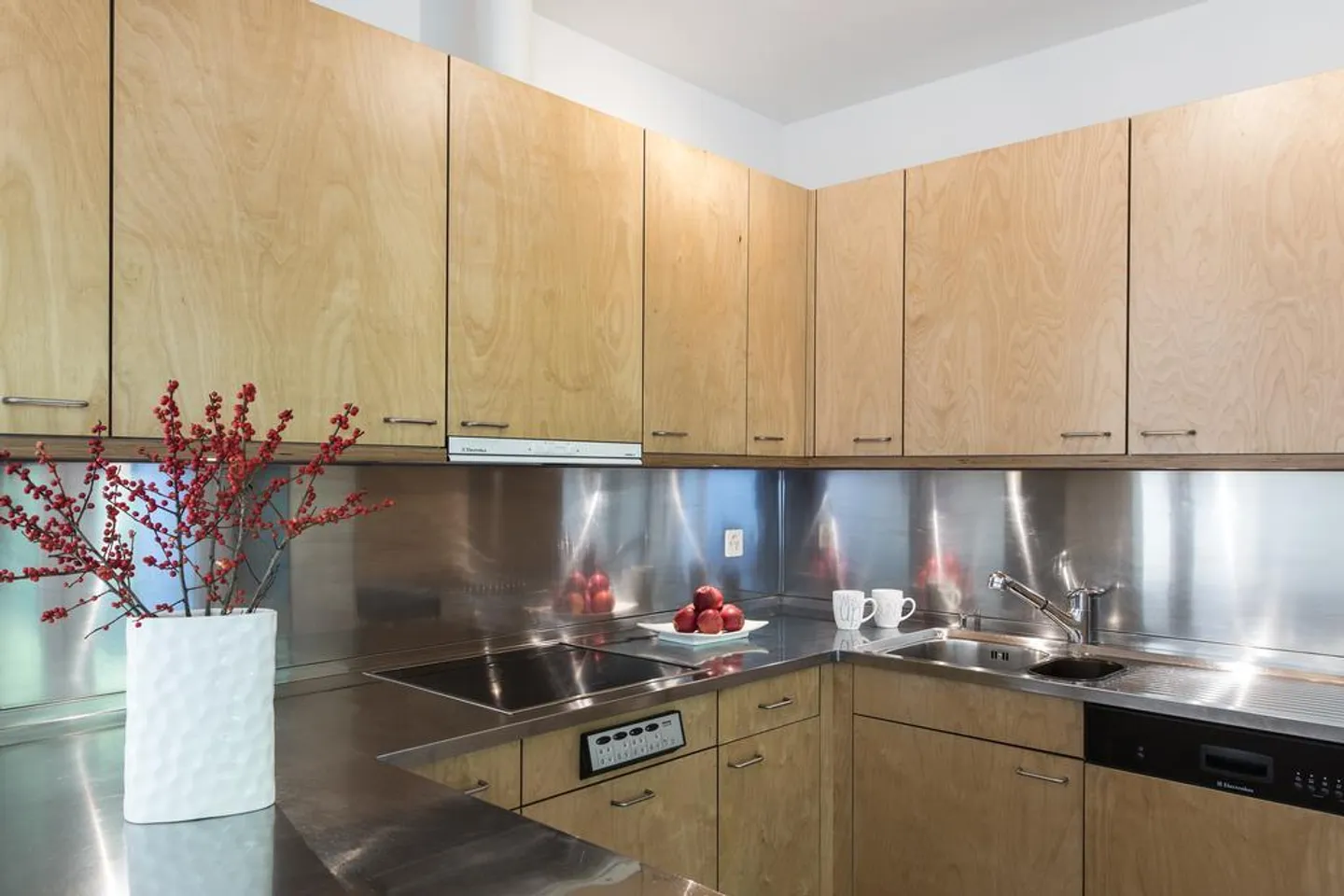 Living like in your own single-family home, with garden seating area - Photo 2 of 9