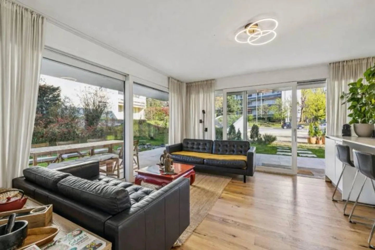 Magnifico appartamento 4.5 stanze con grande terrazza e giardino privato a Ecublens - Foto 4 di 11