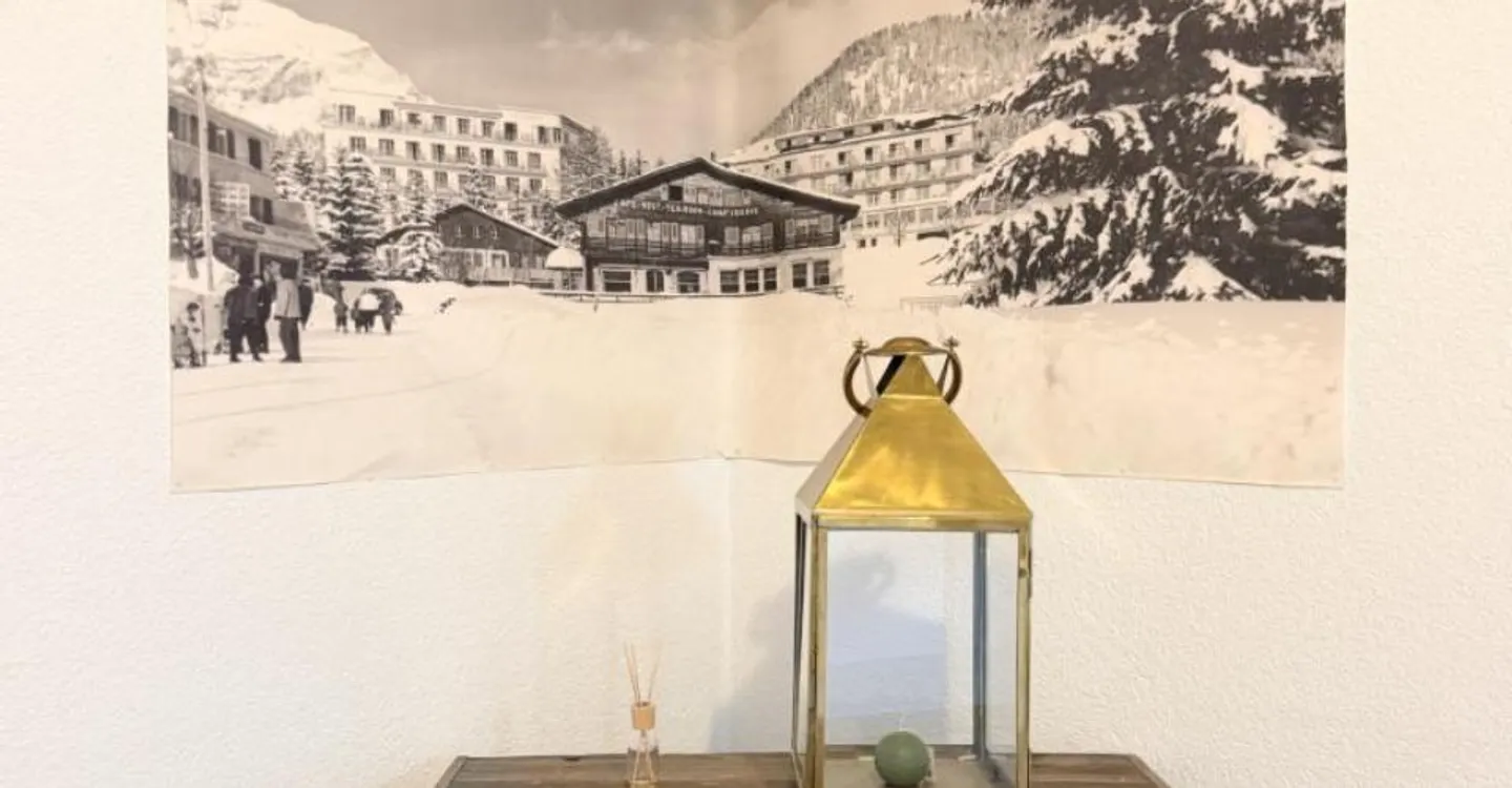 In affitto a Crans-Montana – Incantevole appartamento di 2,5 locali con balcone in un ambiente boschivo. - Foto 11 di 12
