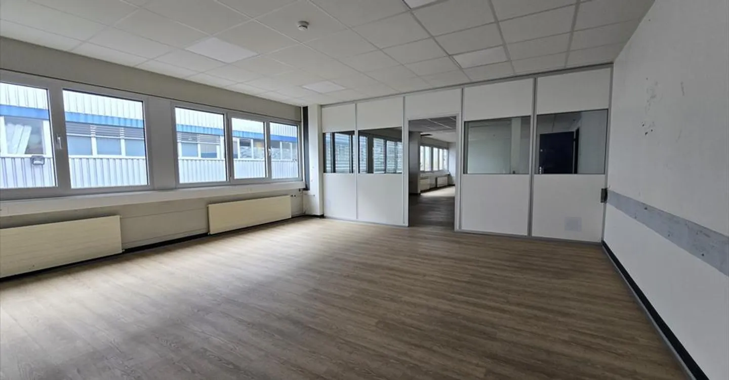 Ufficio di 184m2 - Vicinanza autostrada/stazione - Yverdon-les-Bains - Foto 5 di 7