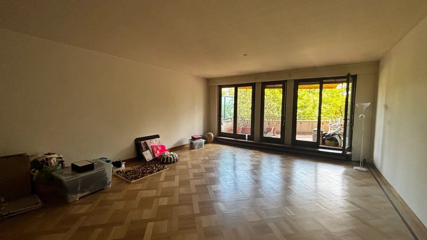 Spacious 4-room apartment - Le Grand-Saconnex - Photo 5 of 7