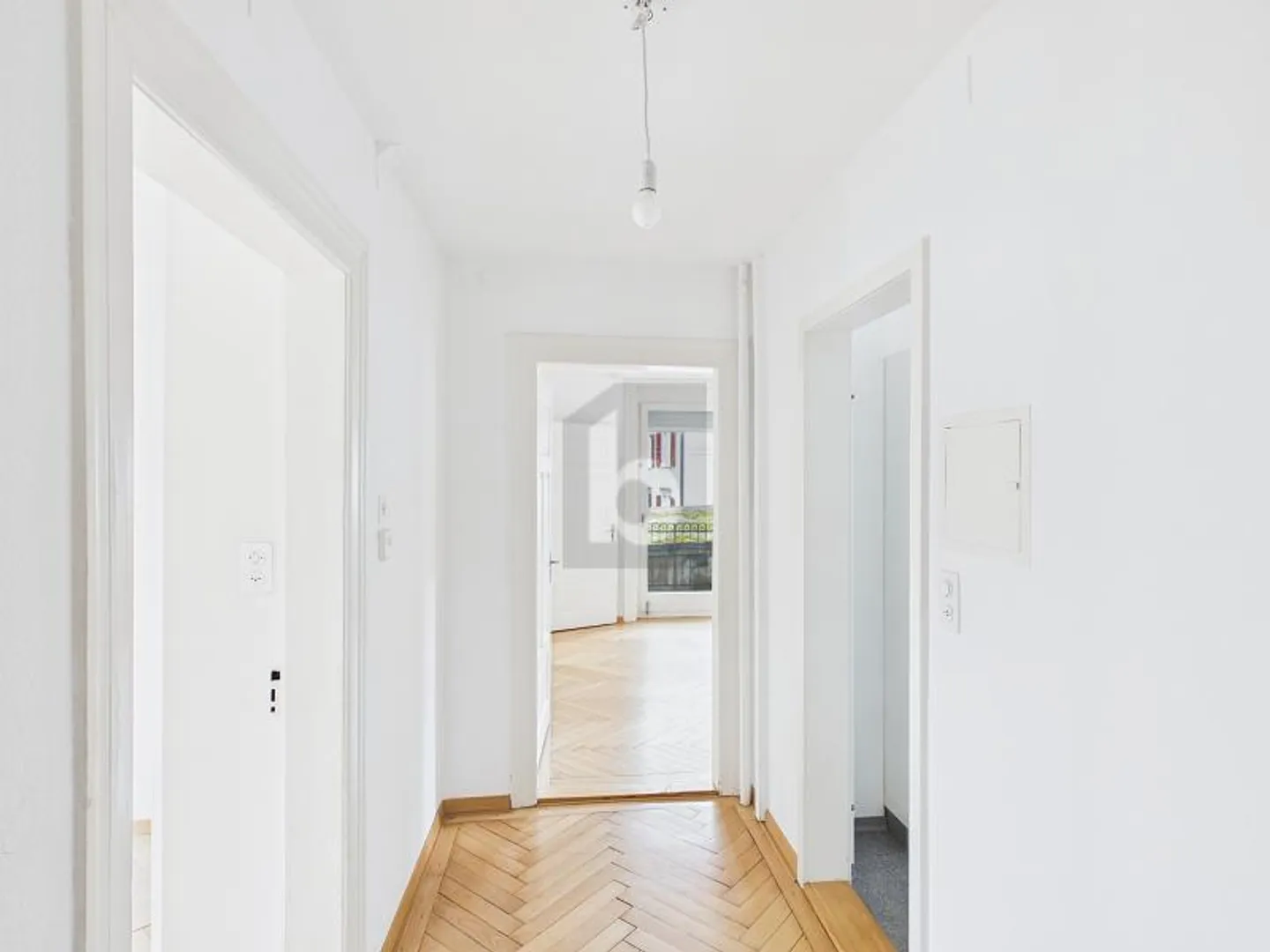 Apartment for rent - Photo 5 of 6