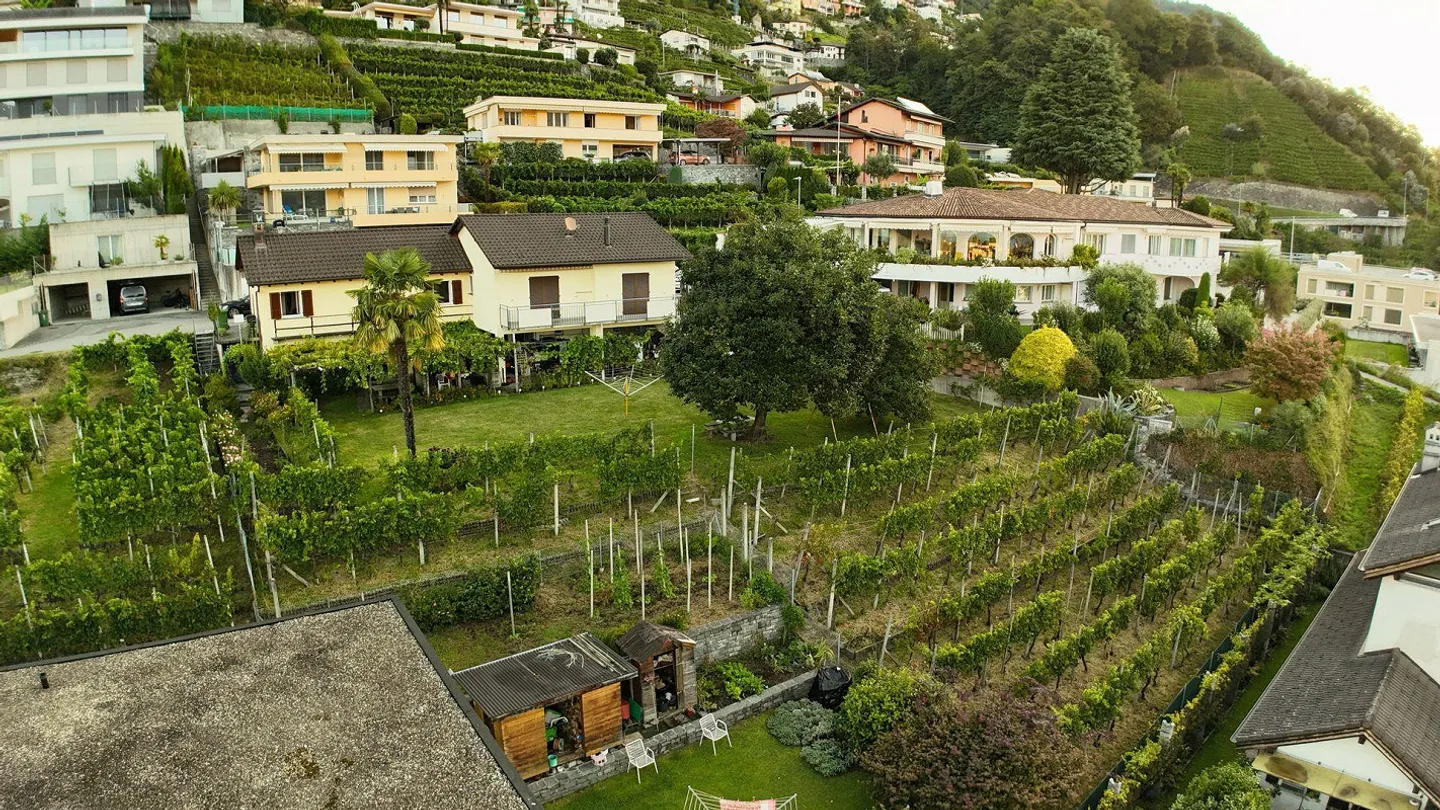 Une opportunité unique : maison bifamiliale avec potentiel de construction,... - Photo 5 sur 15