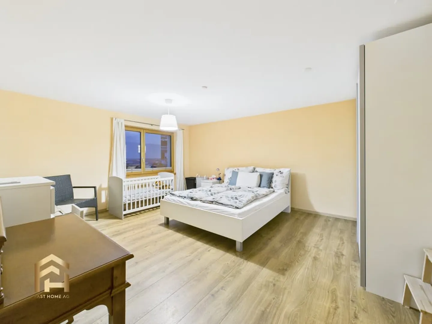 Moderne 3.5-ZWG mit Kamin, Balkon und Bergblick in St. Niklaus - Photo 8 sur 13