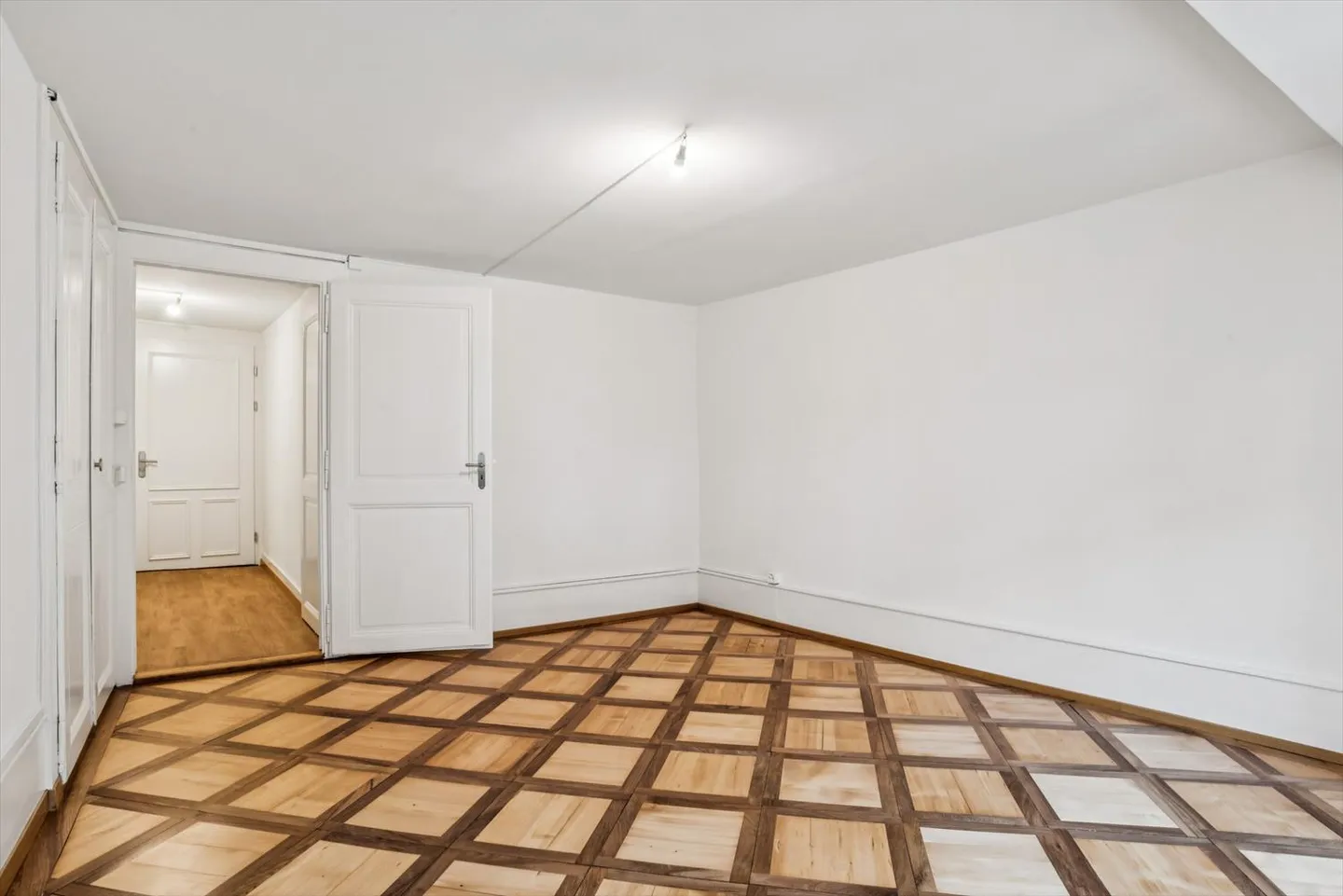 Wohnung mieten - Foto 3 von 8