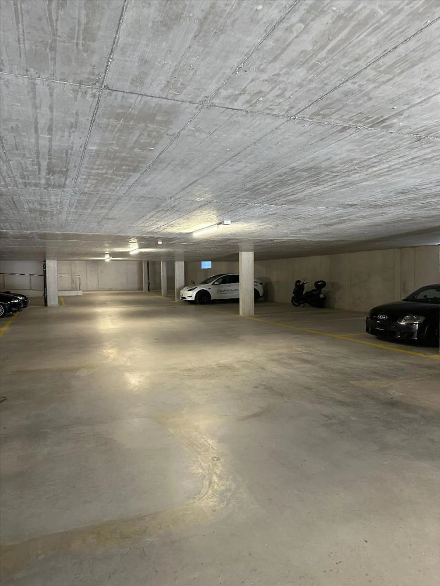 Underground space 10 rooms - Photo 1 of 2