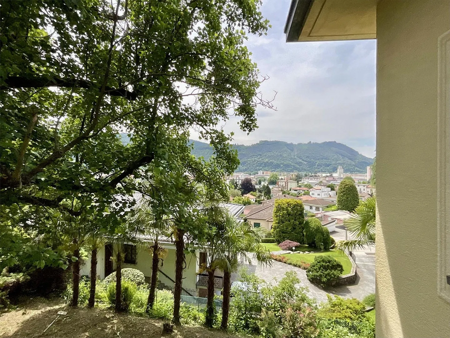 MORBIO INFERIORE - VILLA ZUM UMBAUEN - Foto 3 von 13