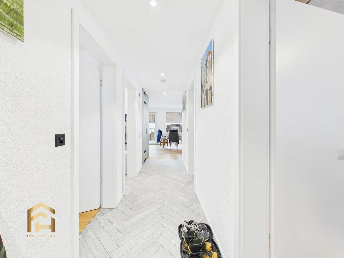 Appartement neuf lumineux de 4,5 pièces avec balcon et ascenseur à St. Niklaus - Photo 9 sur 13