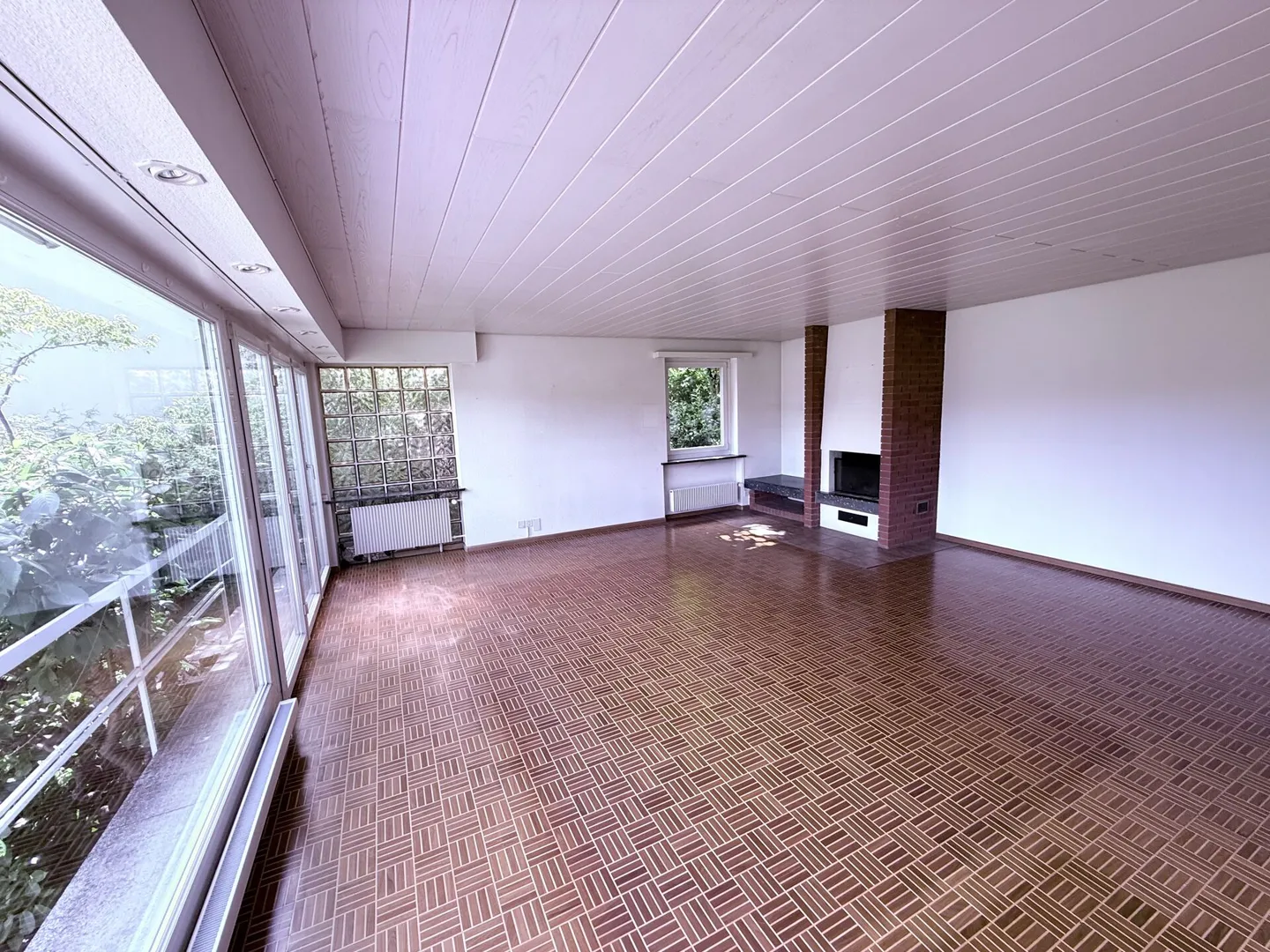 Casa unifamiliare con garage - Foto 4 di 17