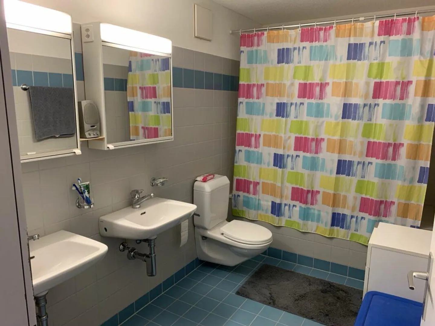 Spacious apartment in a sunny location - Photo 8 of 18