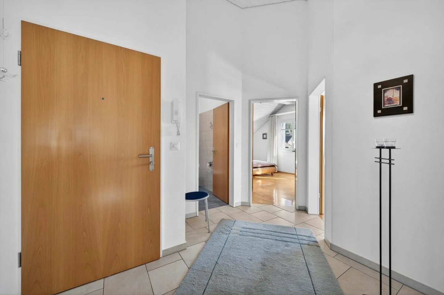 Living above the rooftops of Triengen bright, well-kept apartment in a central location - Photo 9 of 23