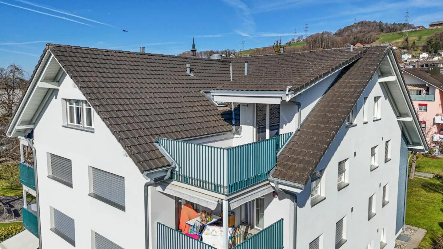 Living above the rooftops of Triengen bright, well-kept apartment in a central location - Photo 17 of 23