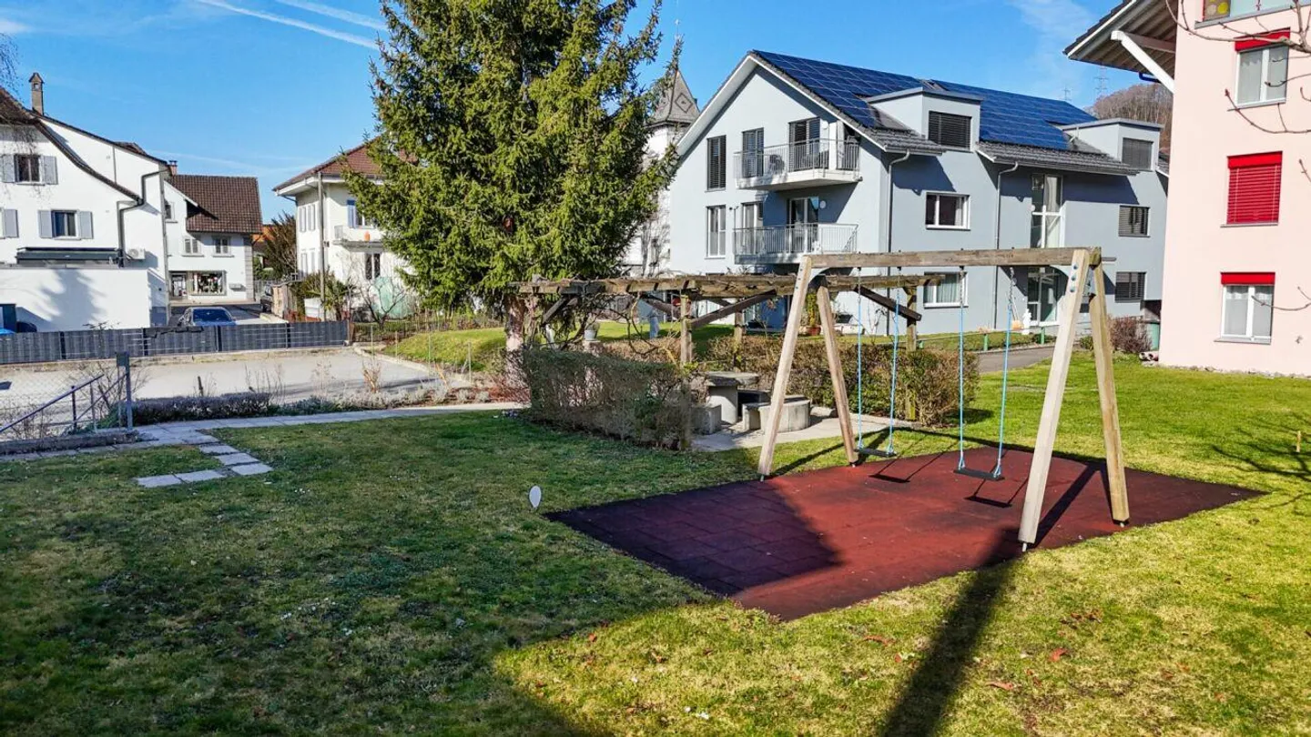 Living above the rooftops of Triengen bright, well-kept apartment in a central location - Photo 20 of 23