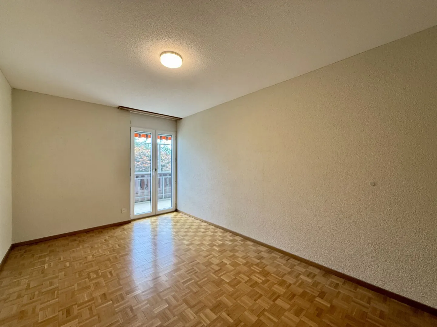 Luce, tranquillità e qualità della vita - Vivere con balcone nel verde - Foto 10 di 14
