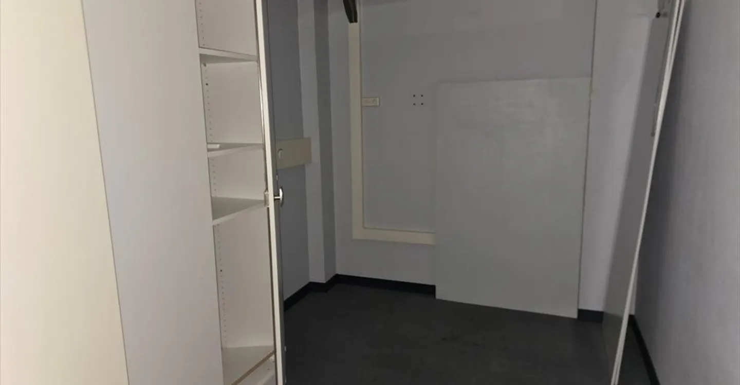 Ufficio di 332m2 - Vicinanza autostrada/stazione - Foto 7 di 7