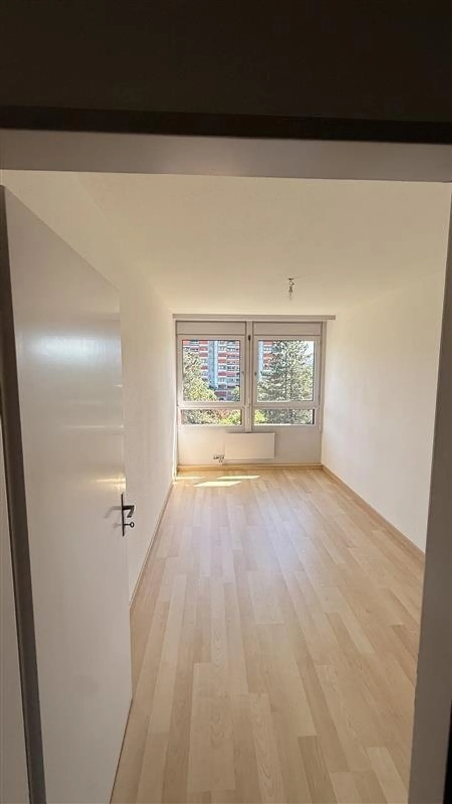 Votre nouveau chez-vous avec vue - 4,5 pièces au 8ème étage de Liebrüti - Photo 7 sur 9
