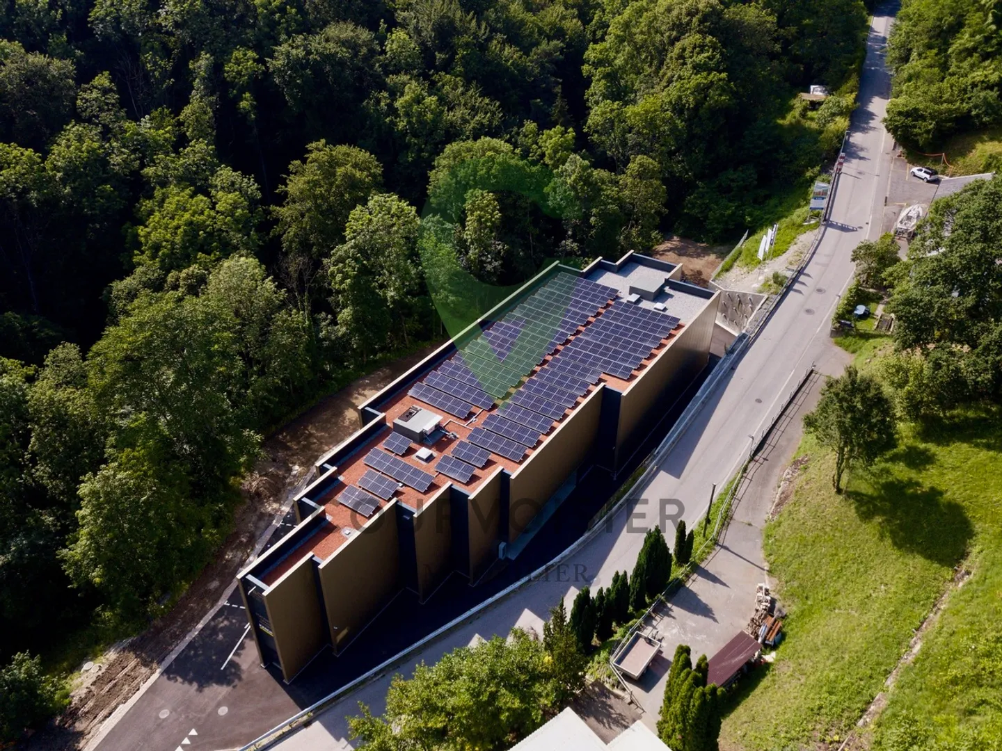 Spazio di self-storage individuale e sicuro a partire da CHF 14.-/mese/m3 - Foto 9 di 12
