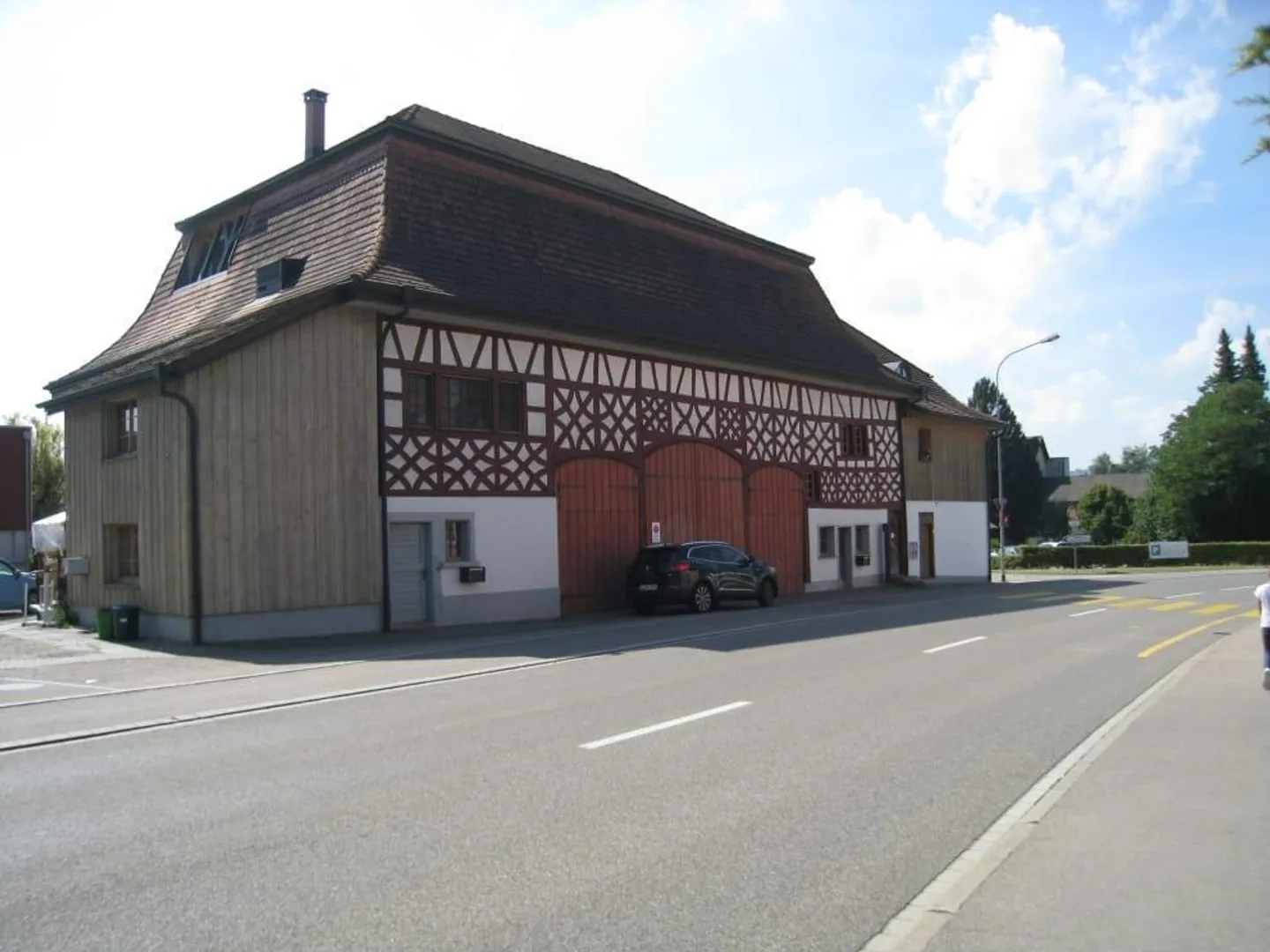 Gewerbefläche in historischer Altbauliegenschaft - Foto 1 von 13