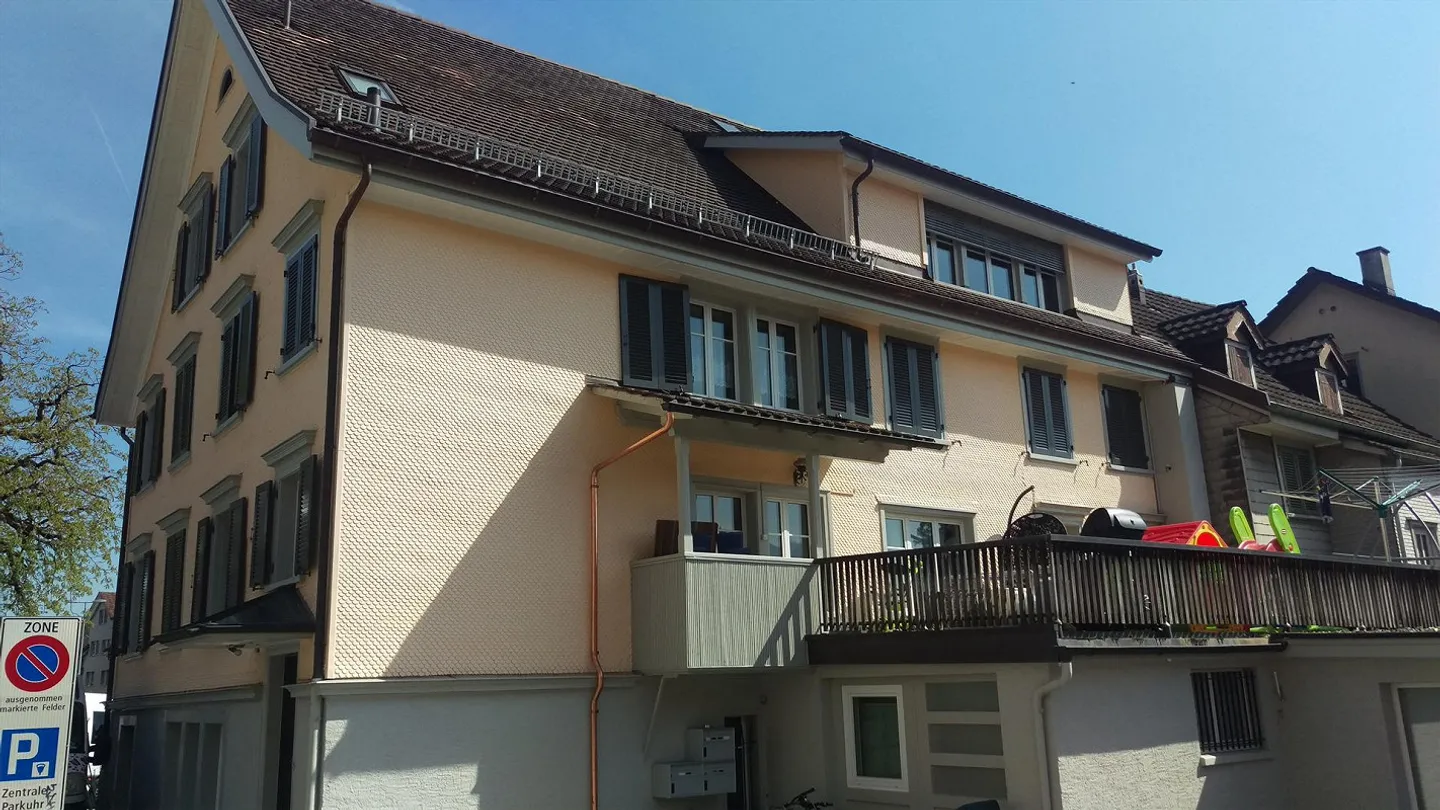 Spacious 3 Room Penthouse - Photo 9 of 10