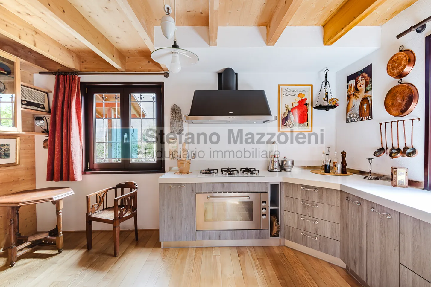 Per amanti dei cavalli - casa mq 190 abitabili - stalla e pascolo - Foto 9 di 23
