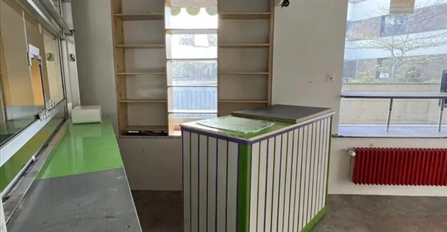 Arcade - Photo 4 of 6