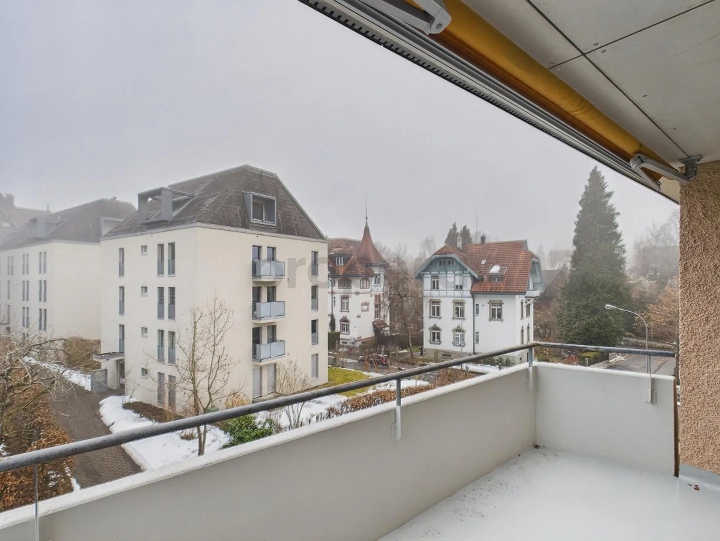 Appartement lumineux de 3,5 pièces avec balcon à Saint-Gall - Photo 11 sur 13