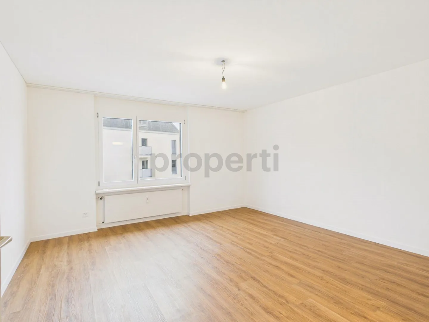Appartement lumineux de 3,5 pièces avec balcon à Saint-Gall - Photo 6 sur 13