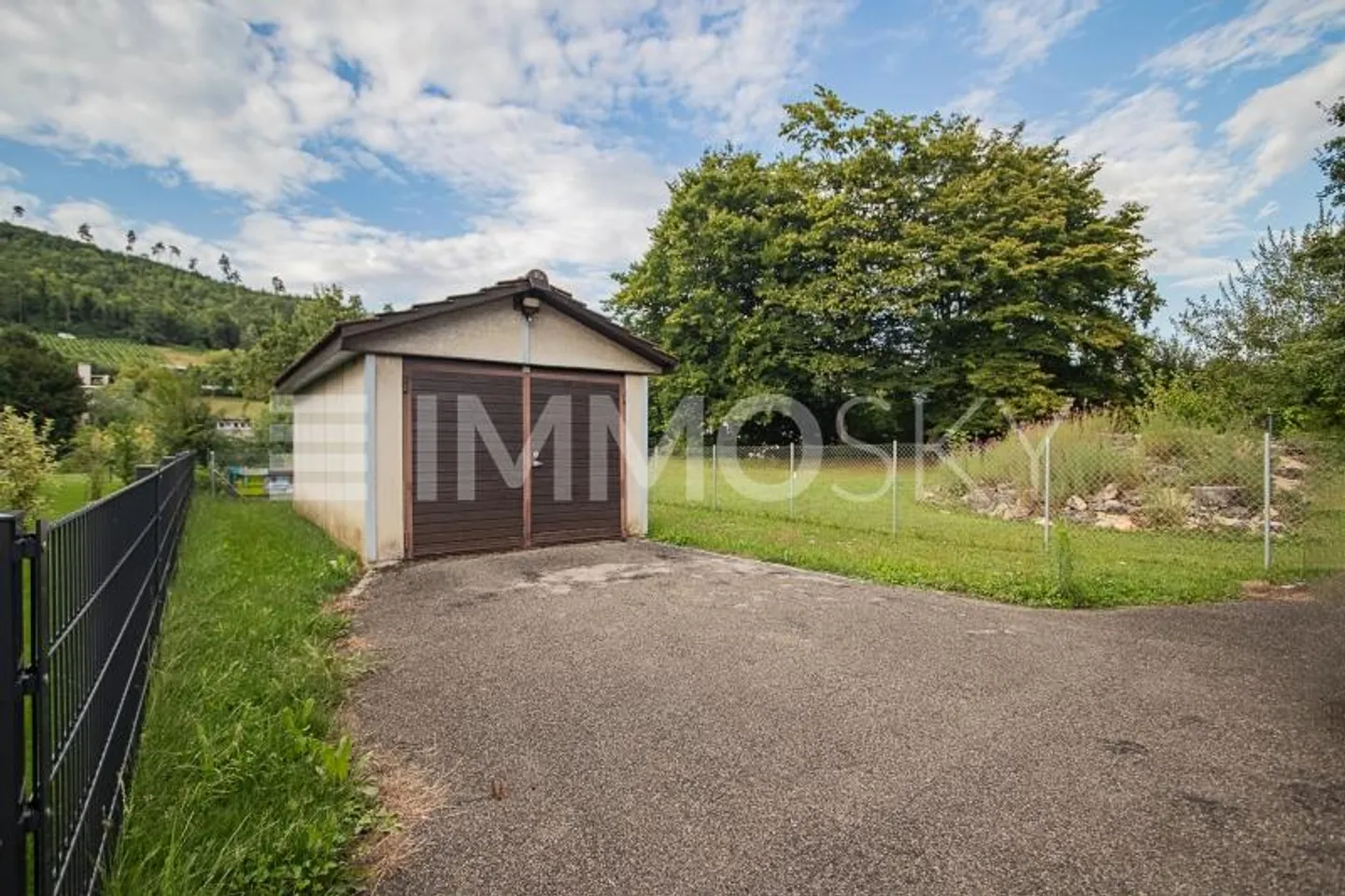 Small area, very big - Photo 1 of 6