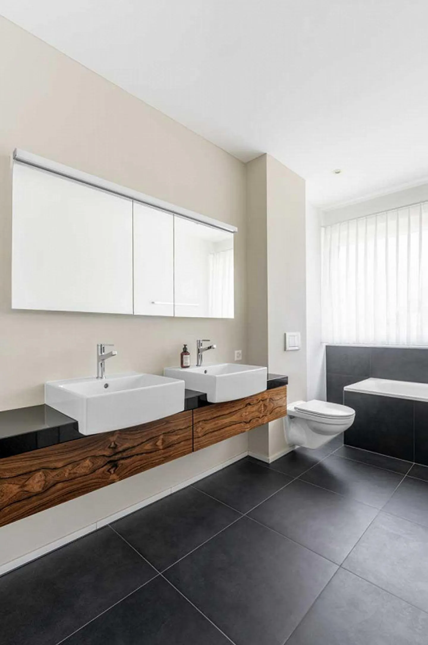 Modernes 4.5 Zimmer Attique - Foto 9 von 15